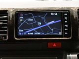 純正ナビ(NSZT-W68T)を装備。タッチパネル式で使いやすく、お出かけもラクラクです。