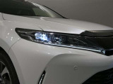 LEDヘッドライトです。デザイン性がよくとても明るいので、夜間の走行や悪天候でも安心です。しかも長寿命!