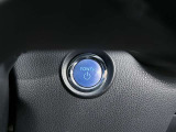 エンジンスタートはプッシュボタン式のため、キーを取り出す手間を省けます。