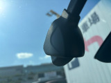万が一の状況を映像と音声で記録する純正ドライブレコーダー搭載!!