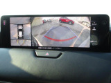 ドライバーの死角をカバーしてくれる360&deg;ビューモニター搭載★