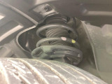 お車を安心してお乗りいただく為には、足回りの定期点検が欠かせません。サービスサポート(有償保証)では無料点検もご提供しており、安心のカーライフをお過ごしいただけるサポート体制が整っています。
