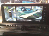 アラウンドビューモニター付き!車両を真上から見ているような映像で車庫入れも安心!!