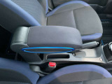 運転席まわりの画像です。