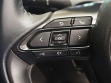ハンドルから手を離さずにオーディオ操作が出来ます
