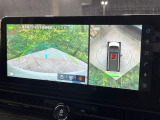 【アラウンドビューモニター】専用のカメラにより、上から見下ろしたような視点で360度クルマの周囲を確認することができます☆死角部分も確認しやすく、狭い場所での切り返しや駐車もスムーズに行えます。