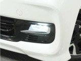 ◆フォグライト◆ 霧などの悪天候時、自車の位置を示すとともに前方や路肩が見えずらい時、近い位置をワイドに照らしてくれます