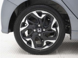 ◆純正アルミホイール装着車◆これで足元まわりも、おしゃれにきまります!