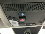 緊急通報ボタン、トラブルサポートボタンを装備。オペレーターがお客様の車両情報にもとづいて的確なサポートを実施します。