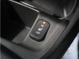 ◆シートヒーター◆寒い季節にピッタリなのが、このシートヒーター!座面を温め快適に。寒い季節もドライブが楽しくなります。