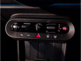 ミニ独特のゴーカートフィーリングと呼ばれる軽快なハンドリングはAT車、MT車のどちらでも楽しめます。