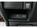 スマートフォンなどの音楽再生が可能なUSB接続ジャック装備車両です♪♪♪