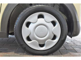 タイヤサイズは155/65R14です。