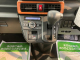 ご納車前に納車点検(法定12ヶ月点検相当)を実施し、基本性能に関わる機能や状態を徹底的に点検します。