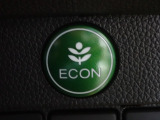 エンジン、エアコンなどを制御し低燃費な『ECONモード』に、また走りを楽しみたいとき、空調など快適性を重視したいときにはスイッチOFFで通常モードに切り替えができます!