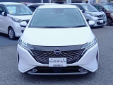 私共展示場では日産神奈川お客さまからの下取車(主に1オーナー/修復歴無車両)を中心に、弊社新車販売店舗での試乗車/社有車※(※基本禁煙車)等、日産ディーラーならではの上質なおクルマを販売しております。