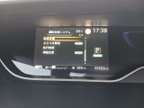 前方車両との衝突防止のサポート機能やアクセルとブレーキを踏み間違えた時のサポート機能など、安全装備が充実してて心強いです!!