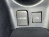 シガーソケット用の充電器が使用可能です!