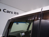 ★ドアバイザー★雨天時に窓を開けても濡れにくく車内に雨が入り込むのを防ぎながら換気ができます(^^♪