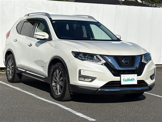エクストレイル 2.0 20Xi レザーエディション 4WD ハイブリッド 本革シート