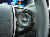 ◆アダプティブクルーズコントロール◆予め設定した車速内でクルマが自動的に加減速。前走車との適切な車間距離を維持しながら追従走行します。【LKAS】車線維持支援システムでステアリング操作を支援。