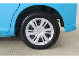 純正14インチスチールホイルでフルキャップです。タイヤサイズは165/65R14になります♪
