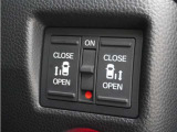 ◆両側電動スライドドア◆狭い駐車場でも乗り降りが楽々♪お子様が隣の車にドアを当ててしまう心配もございません!小さなお子様連れの方もこれで安心。