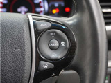 ◆アダプティブクルーズコントロール◆予め設定した車速内でクルマが自動的に加減速。前走車との適切な車間距離を維持しながら追従走行します。【LKAS】車線維持支援システムでステアリング操作を支援。