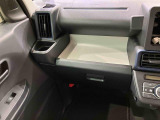 納車前にはプロのメカニックが、各部の点検を行います。ディーラーにしか出来ない品質、そしてサービスできっと満足していただけると思います!