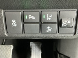 路外逸脱抑制機能は車が車線からはみ出しそうなときに車線内に戻すようにドライバーへお知らせします