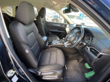 運転席シート廻りは使用感も少なく、良好な状態となっています。丁寧に使われていたことがよくわかりますね。
