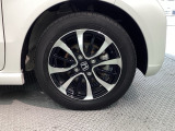 純正アルミホイール☆Honda車にぴったりなデザインです。
