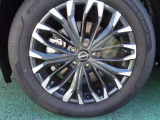 純正アルミホイール!!格好良くてホイールがあなたの愛車をいっそう輝かせます☆