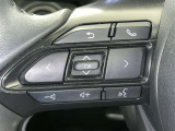 ステアリングスイッチ装備!運転しながら手元でオーディオの操作などができます。