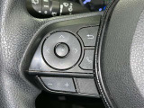 ステアリングスイッチ装備!運転しながら手元でオーディオの操作などができます。