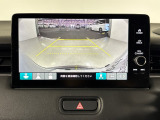 ■バックモニター搭載! バック時目視しにくいクルマの周囲をカメラで映し出し、安全・安心駐車をサポートします。バックの苦手な方も後ろがハッキリ見えるので安心です