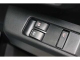 運転席はオート機能付のパワーウィンドウです!