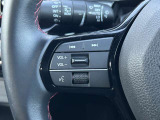 【ステアリングスイッチ】運転中、前方から目線をそらすことなく、オーディオ等の操作が可能な便利機能!安心&快適なドライブを演出してくれます♪