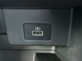 USB充電ポートもございます。