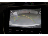 バックカメラ装備。後方の安全確認はおまかせ!!これで苦手な車庫入れも安心です♪小さなお子様のいるご家庭では重要です。