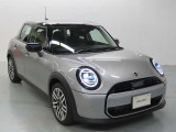 フロントフェイスはMINIアイコンとして永らく愛されるデザイン性の良さと、ブランドの魅力を感じる事ができます。