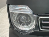 LEDヘッドライトは、点灯の瞬間から最大光量を発揮し、突然暗くなるトンネルなどでの安定感を高めます。