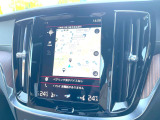【9インチタッチスクリーン純正HDDナビ】「Apple Car Play」「Android Auto」対応のボルボ先進ナビゲーション「SENSUS」。最新地図データへ無料更新してお渡しします。
