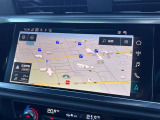 ●MMIナビゲーション『高解像度カラーディスプレイに、Bluetooth(R)接続によるハンズフリー通話機能を搭載しています。』