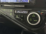 オートエアコンで快適な室内です。