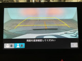 【バックカメラ】運転が苦手な方も車庫入れラクラクです!ギアをリバースに入れれば自動的に切り換わりますので、面倒な操作は不要です♪狭い駐車場もお車を傷つけず安心ですね!