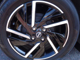 純正アルミホイール!!格好良くてホイールがあなたの愛車をいっそう輝かせます☆