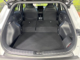 普段のお買い物や通勤、送迎等に十分な荷室スペースを確保しております。セカンドシートを倒すと、大きな荷物の積載も可能です♪