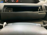 ダイハツディーラーでは「ダイハツ認定中古車」という基準を設け、車選びに詳しくないお客様でも「安心して選べる」をご提供しています。
