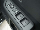 ◆パワーウィンドウスイッチ◆運転席から全席の窓の開閉操作を行うことが出来いつでも換気ができます!